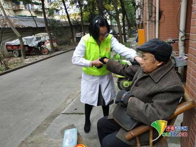 青白江家庭醫生團隊 58支健康守護隊，貼心服務暖萬家